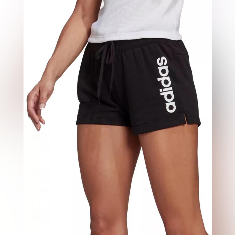 adidas Sportwear Essentials Slim Logo Shorts “Black” GM5524 Size Medium NEW